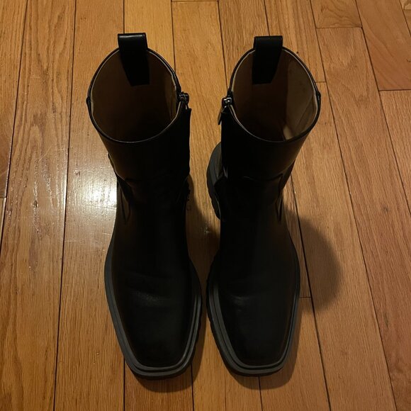 FERRAGAMO Ankle Boots MSRP 1200 US 9 EU 42 Black Leather Grey Accent Side Zip main image 16